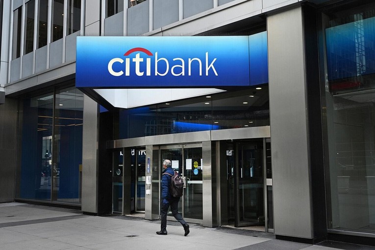 Citigroup c&oacute; thể mất khoảng một nửa tổng số tiền cho Nga vay trong kịch bản xấu nhất. Ảnh: AP