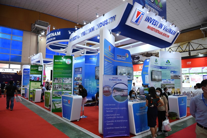 Gian h&agrave;ng Invest in Vietnam tại Vietnam Expo 2022 mang đến cơ hội thu h&uacute;t đầu tư cho c&aacute;c địa phương, doanh nghiệp. Ảnh: Sơn Qu&aacute;ch