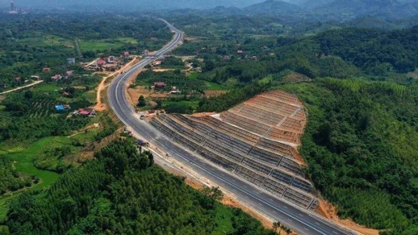 X&acirc;y dựng đường li&ecirc;n v&ugrave;ng kết nối Kh&aacute;nh H&ograve;a, Ninh Thuận v&agrave; L&acirc;m Đồng