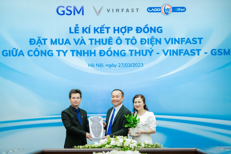 Một hãng taxi tại Lâm Đồng thuê 500 ô tô điện VinFast