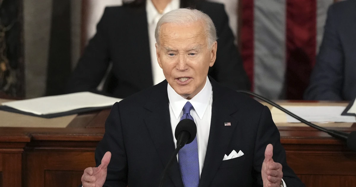 Tổng thống Biden &apos;đối đầu&apos; với ông Trump trong Thông điệp Liên bang