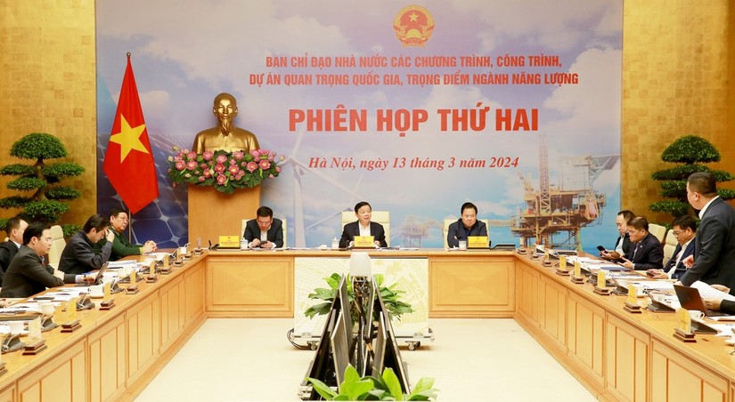 Ph&oacute; Thủ tướng Trần Hồng H&agrave; y&ecirc;u cầu th&aacute;o gỡ vướng mắc cho c&aacute;c dự &aacute;n điện kh&iacute;, th&uacute;c đẩy đề &aacute;n ph&aacute;t triển điện gi&oacute; ngo&agrave;i khơi. Nguồn: VGP.