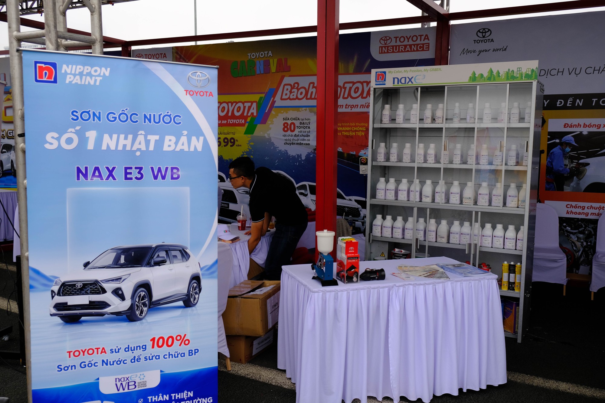 Sự kiện Toyota Carnival bao gồm những gian h&agrave;ng phụ kiện &ocirc; t&ocirc;, gi&uacute;p người d&ugrave;ng hiểu r&otilde; hơn về c&aacute;ch chăm s&oacute;c &amp;amp;amp;quot;xế cưng&amp;amp;amp;quot;.