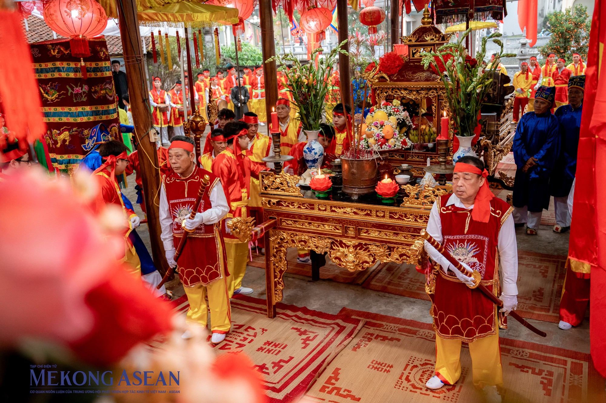 Lễ hội truyền thống đ&igrave;nh l&agrave;ng Hậu &Aacute;i, x&atilde; V&acirc;n Canh, huyện Ho&agrave;i Đức, H&agrave; Nội ch&iacute;nh thức khai hội v&agrave;o ng&agrave;y 7/2 &acirc;m lịch h&agrave;ng năm với nhiều hoạt động tế rước truyền thống, nhằm tri &acirc;n c&ocirc;ng đức vị Th&agrave;nh ho&agrave;ng l&agrave;ng Đỗ K&iacute;nh Tu đ&atilde; c&oacute; c&ocirc;ng lao cứu l&agrave;ng khỏi nạn &uacute;ng ngập