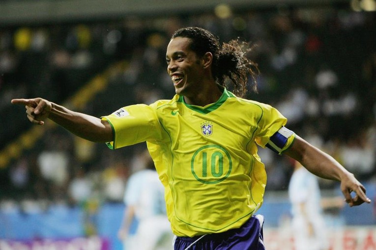 Bộ phim về huyền thoại b&oacute;ng đ&aacute; Ronaldinho c&oacute; t&ecirc;n &amp;amp;amp;quot;Ronaldinho: The Happiest Man in the World&amp;amp;amp;quot; sẽ được ra mắt tr&ecirc;n FIFA +