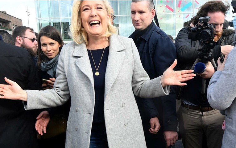 B&agrave; Marine Le Pen l&agrave; l&atilde;nh đạo th&agrave;nh c&ocirc;ng nhất trong lịch sử đảng c&aacute;nh hữu của Ph&aacute;p. Ảnh: AFP