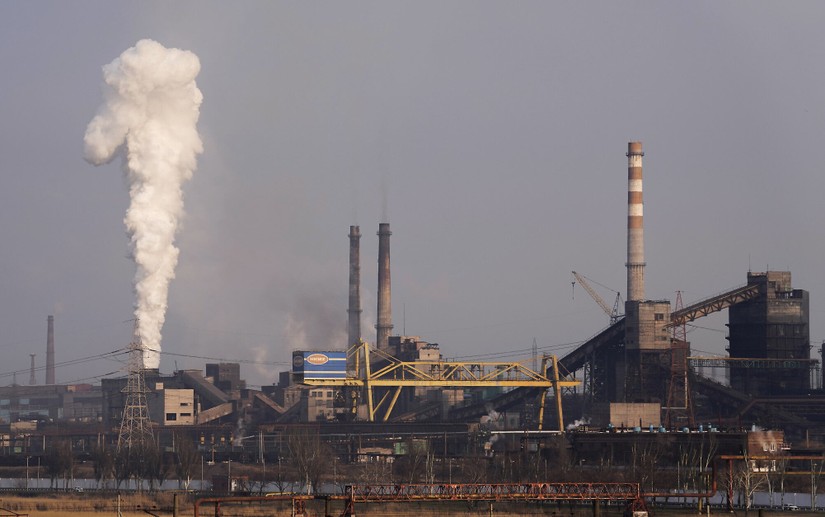 Nh&agrave; m&aacute;y Azovstal tại Mariupol, Ukraine. Ảnh: AP