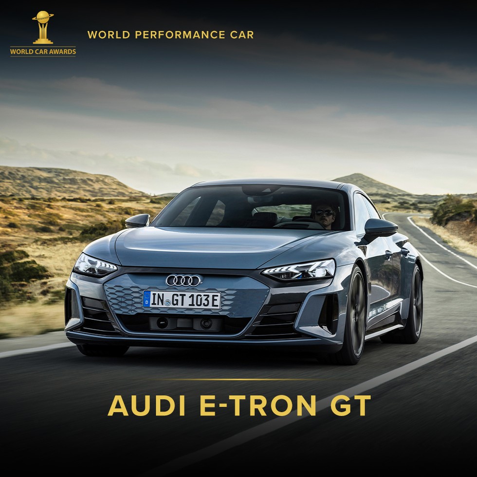 Audi e-Tron GT l&agrave; Xe Hiệu suất Thế giới của Năm 2022, chiến thắng trước bộ đ&ocirc;i BMW M3 / M4 ở vị tr&iacute; thứ 2, trong khi Toyota GR86 / Subaru BRZ đứng thứ ba. Xe đủ điều kiện cho Xe hiệu suất thế giới phải được sản xuất với số lượng &iacute;t nhất 2.000 chiếc/năm, phải c&oacute; gi&aacute; tương đương xe sang tại c&aacute;c thị trường ch&iacute;nh v&agrave; phải được b&aacute;n ở &iacute;t nhất hai thị trường lớn tr&ecirc;n &iacute;t nhất hai lục địa ri&ecirc;ng biệt, trong khoảng thời gian từ ng&agrave;y 1/1/2021 - 30/3/2022.