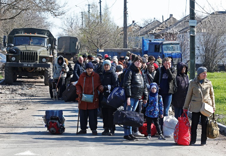 Ukraine gửi th&ocirc;ng điệp 'đ&igrave;nh chiến' trong lễ Phục sinh ảnh 1