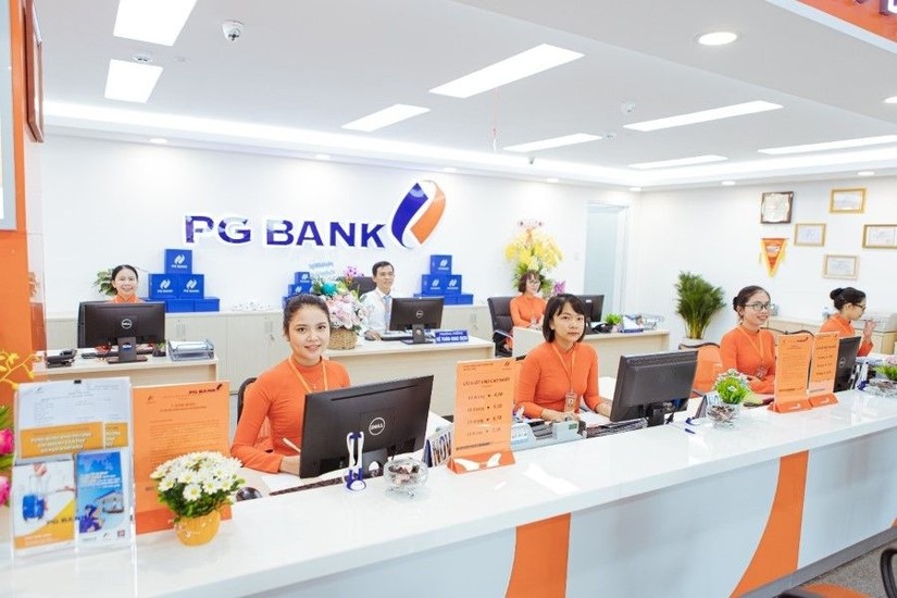 Gi&aacute; cổ phiếu tăng mạnh, người nh&agrave; l&atilde;nh đạo PG Bank đồng loạt muốn tho&aacute;i vốn