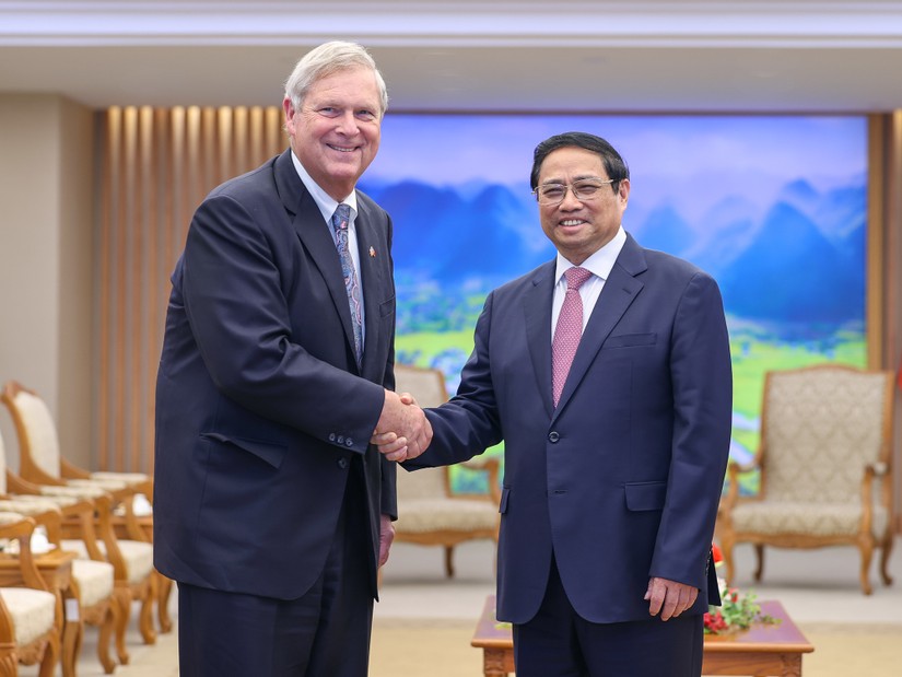 Thủ tướng Phạm Minh Ch&iacute;nh tiếp Bộ trưởng N&ocirc;ng nghiệp Mỹ Thomas Vilsack. Ảnh: VGP