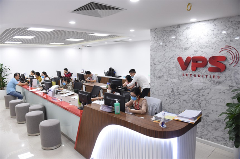 VPS dẫn đầu thị phần m&ocirc;i giới tr&ecirc;n HoSE nhưng cũng kh&ocirc;ng tr&aacute;nh khỏi sụt giảm doanh thu ở mảng n&agrave;y.