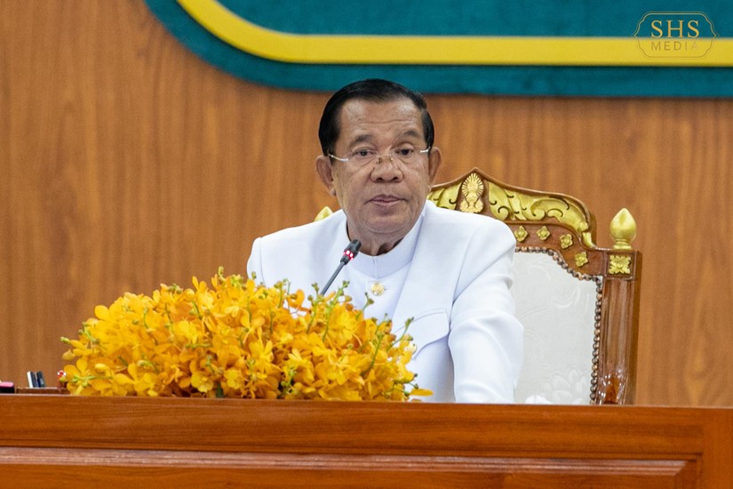 &Ocirc;ng Hun Sen trở th&agrave;nh Chủ tịch Thượng viện Campuchia, ng&agrave;y 3/4. Ảnh: Facebook/Samdech Hun Sen of Cambodia