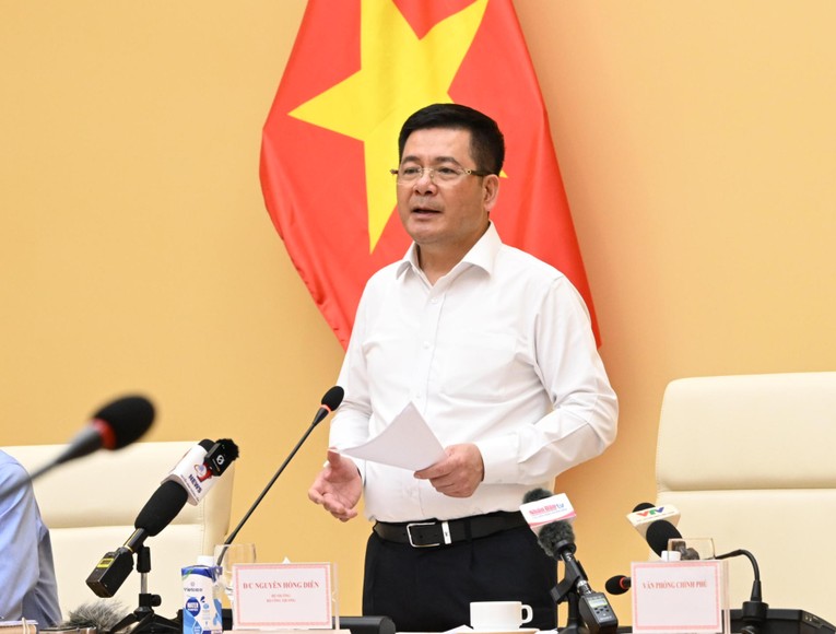 Bộ trưởng Nguyễn Hồng Di&ecirc;n ph&aacute;t biểu chỉ đạo tại phi&ecirc;n họp. Nguồn: Bộ C&ocirc;ng Thương.