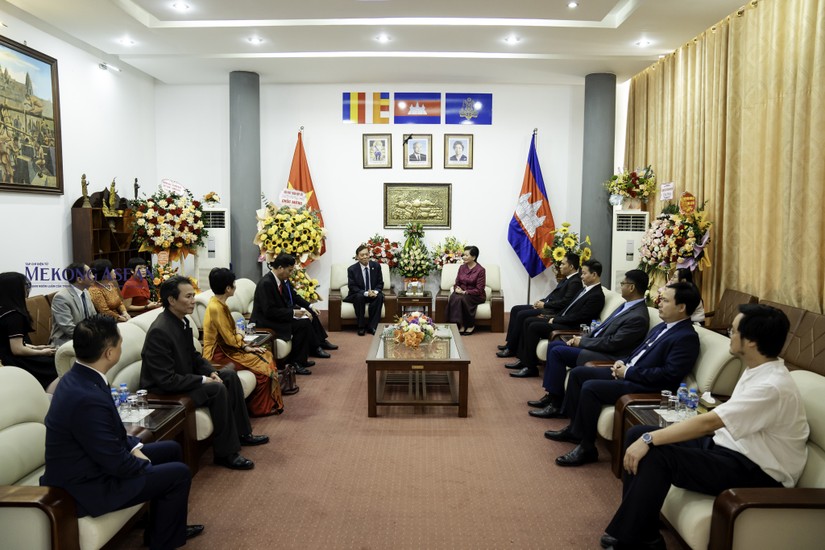 To&agrave;n cảnh buổi l&agrave;m việc. Ảnh: Qu&aacute;ch Sơn - Mekong ASEAN