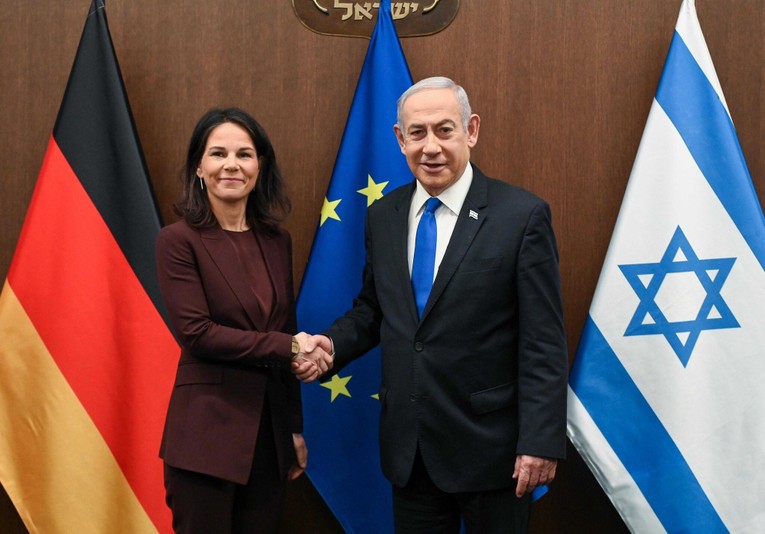 Ngoại trưởng Đức Annalena Baerbock gặp Thủ tướng Israel Benjamin Netanyahu. Ảnh: GPO
