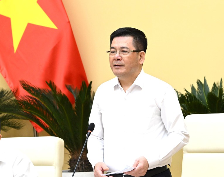 Bộ trưởng C&ocirc;ng Thương Nguyễn Hồng Di&ecirc;n ph&aacute;t biểu chỉ đạo tại hội nghị. Nguồn: Bộ C&ocirc;ng Thương.