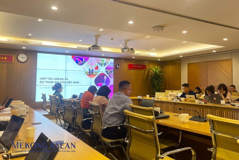 Phi&ecirc;n thảo luận &ldquo;Hợp t&aacute;c ASEAN v&agrave; sự tham gia của Việt Nam&rdquo;. Ảnh: Đỗ Thảo - Mekong ASEAN