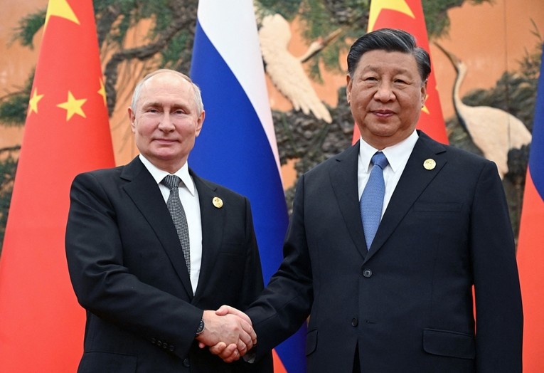 Tổng thống Nga Vladimir Putin gặp Chủ tịch Trung Quốc Tập Cận B&igrave;nh tại Bắc Kinh, Trung Quốc, ng&agrave;y 18/10/2023. Ảnh: Sputnik