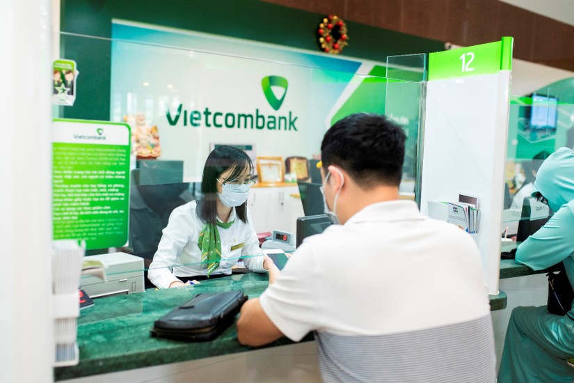 L&atilde;i gần 10.000 tỷ đồng, Vietcombank vẫn về nh&igrave; trong cuộc đua lợi nhuận qu&yacute; I/2022