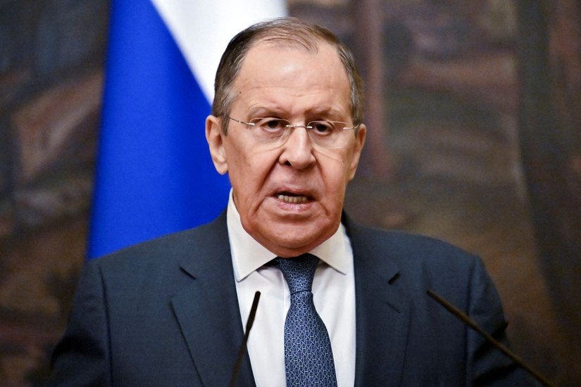 Ngoại trưởng Nga Sergei Lavrov tham dự cuộc họp b&aacute;o với Bộ trưởng Bộ Ngoại giao v&agrave; Hợp t&aacute;c Quốc tế của Mali Abdoulaye Diop (kh&ocirc;ng trong ảnh), tại Moscow, Nga ng&agrave;y 20/5. Ảnh: Reuters