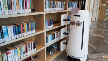 Singapore chuyển sang dùng robot cho những công việc thiếu người làm