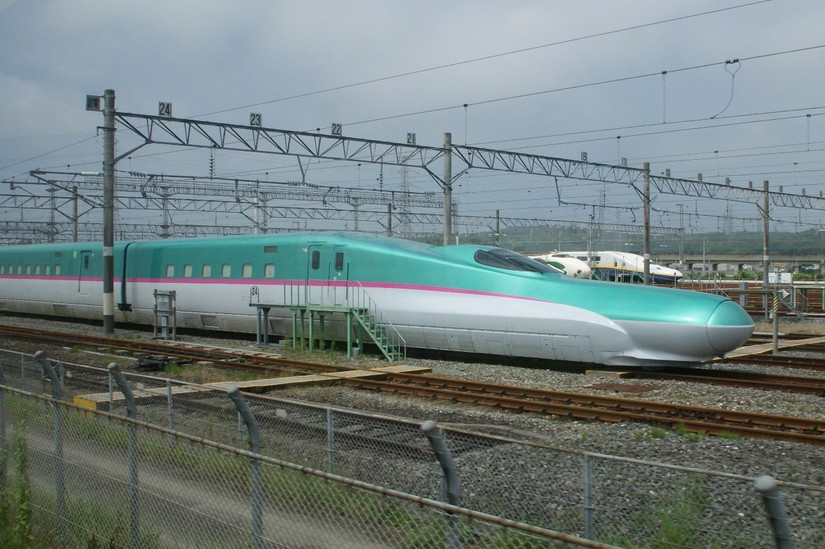 C&aacute;c c&ocirc;ng ty điều h&agrave;nh hệ thống shinkansen tại Nhật Bản đang t&igrave;m nhiều c&aacute;ch để thu h&uacute;t th&ecirc;m người sử dụng dịch vụ trong bối cảnh d&acirc;n số quốc gia gi&agrave; h&oacute;a v&agrave; suy giảm. Ảnh: DAJF / Wikimedia Commons