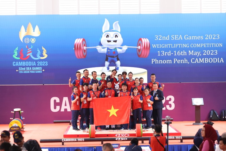 Cử tạ Việt Nam đ&atilde; kết th&uacute;c SEA Games với 4 huy chương v&agrave;ng - vượt chỉ ti&ecirc;u đề ra.