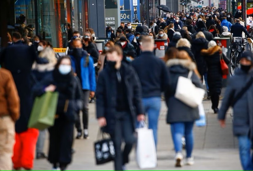 Gi&aacute; cả tăng cao đ&atilde; t&aacute;c động ti&ecirc;u cực tới nền kinh tế Đức. Ảnh: Reuters