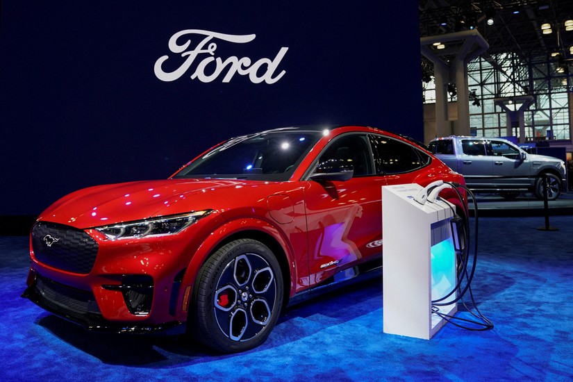 Ford lỗ hơn 130.000 USD cho mỗi chiếc &ocirc; t&ocirc; điện b&aacute;n ra