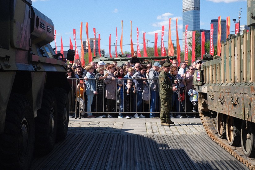 Triển l&atilde;m nhận được sự quan t&acirc;m lớn của người d&acirc;n. Ảnh: The Moscow Times