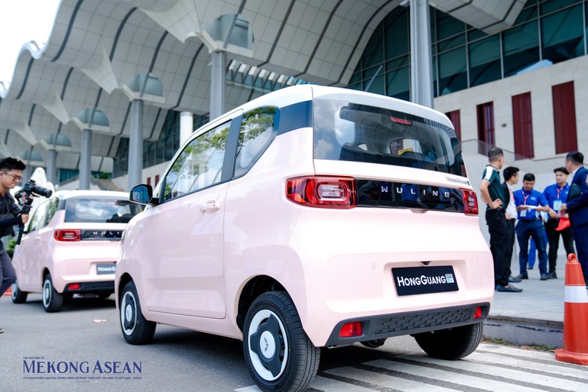 Mẫu xe điện Wuling Mini EV ra mắt ng&agrave;y 29/6/2023. Ảnh: Qu&aacute;ch Sơn.