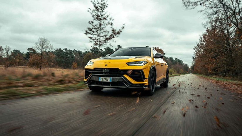 SUV Urus l&agrave; sản phẩm b&aacute;n chạy nhất của Lamborghini. Ảnh: Lamborghini.