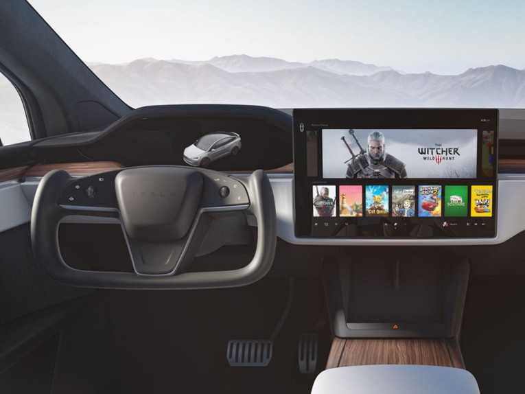 Tesla Center Touchscreen (17 inch): Với phi&ecirc;n bản m&agrave;n h&igrave;nh infotainment d&agrave;nh cho hai mẫu xe cao cấp của h&atilde;ng, Model X v&agrave; Model S phi&ecirc;n bản mới. Với m&agrave;n h&igrave;nh n&agrave;y, người ngồi trong xe giờ c&oacute; thể xem phim v&agrave; chơi điện tử với sự phục vụ của APU AMD Ryzen.