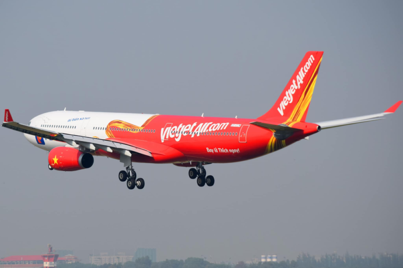 Vietjet l&agrave; h&atilde;ng bay hiếm hoi b&aacute;o l&atilde;i trong 2 năm Covid-19.