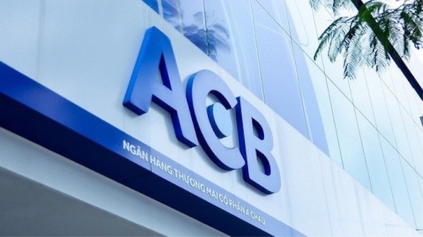 ACB l&agrave; &amp;amp;apos;qu&aacute;n qu&acirc;n&amp;amp;apos; về doanh thu ph&iacute; b&aacute;n bảo hiểm 4 th&aacute;ng đầu năm