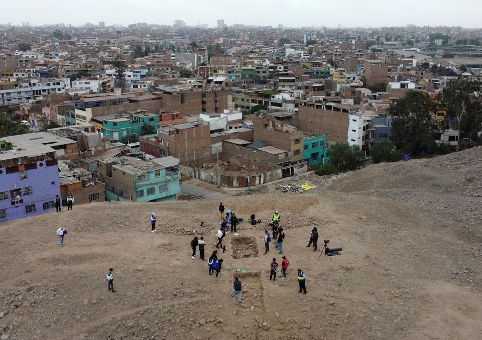 X&aacute;c ướp được khai quật tại thủ đ&ocirc; Lima của Peru. Ảnh: Reuters