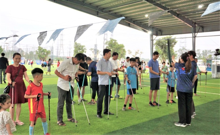 C&aacute;c hoạt động thể thao trong ng&agrave;y hội. Ảnh: JICA.