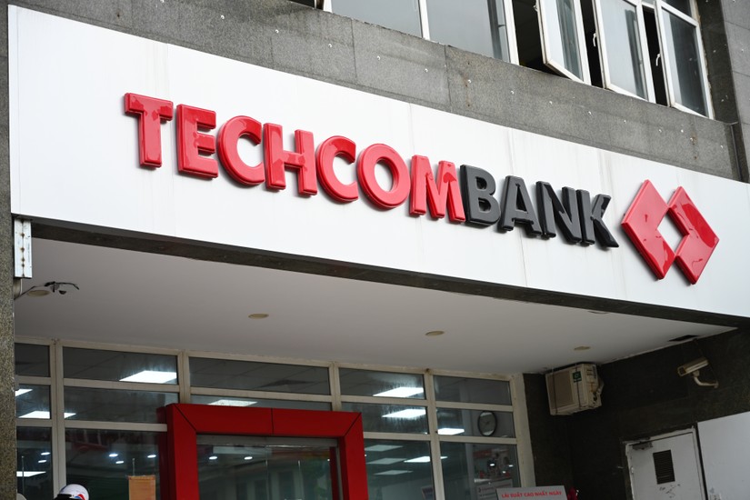 Techcombank cấp khoản t&iacute;n dụng 2.300 tỷ đồng cho hai c&ocirc;ng ty