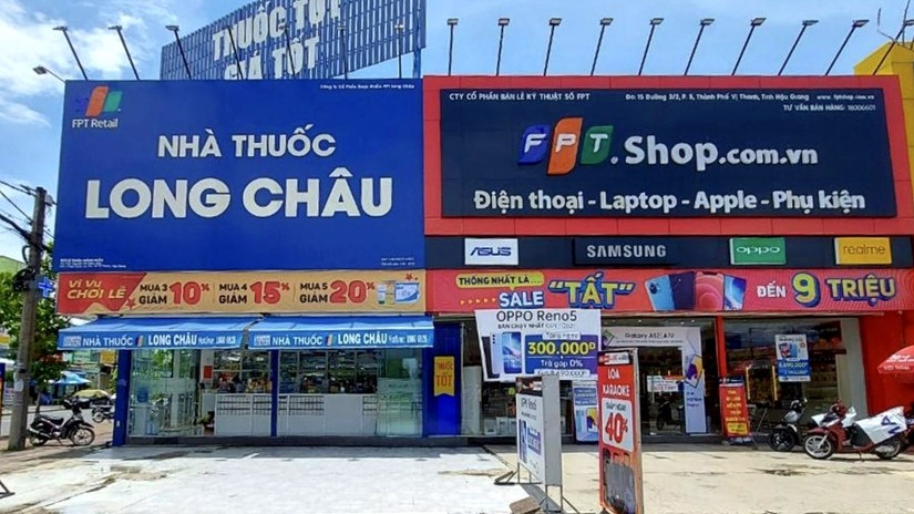 Hai mảng kinh doanh của FRT Retail đang b&ugrave; trừ cho nhau.