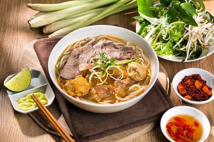 B&uacute;n b&ograve; Huế.