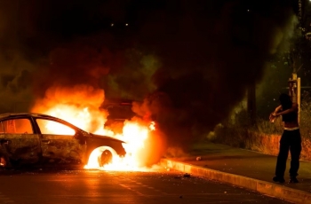 Bạo loạn đêm thứ 3 tại Pháp khi làn sóng giận dữ lan rộng