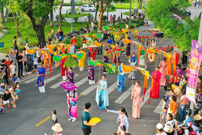 Lễ hội đường phố tại Festival Huế