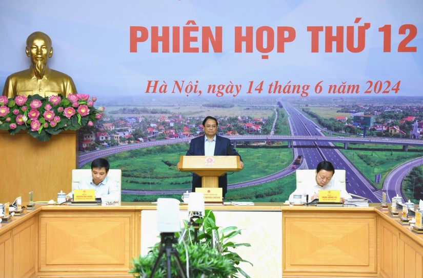 Thủ tướng chủ tr&igrave; phi&ecirc;n họp thứ 12 của Ban Chỉ đạo Nh&agrave; nước c&aacute;c c&ocirc;ng tr&igrave;nh, dự &aacute;n quan trọng quốc gia, trọng điểm ng&agrave;nh giao th&ocirc;ng vận tải. Ảnh: VGP.