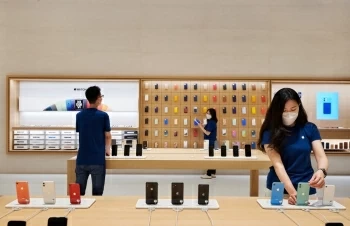 Apple bị kiện vì trả lương thấp cho nhân viên nữ