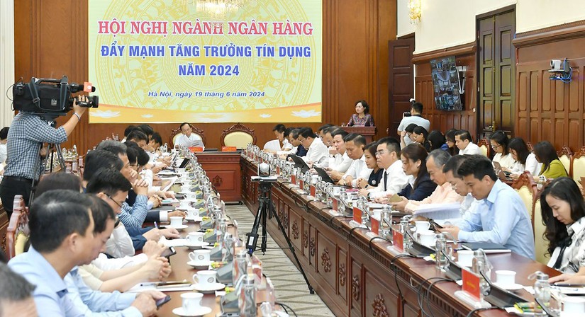 To&agrave;n cảnh hội nghị.