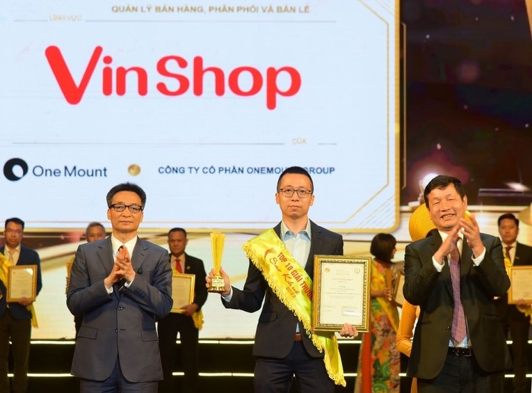 One Mount từng gi&agrave;nh giải thưởng hạng mục cao nhất tại Sao Khu&ecirc; 2022 với ứng dụng VinShop.