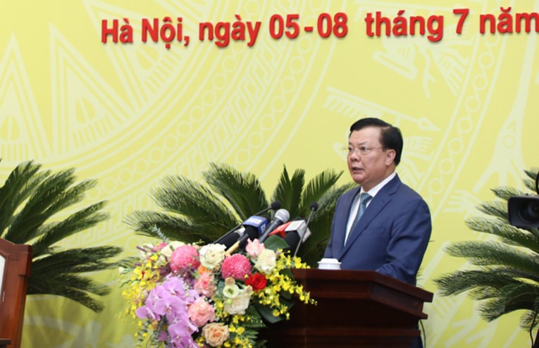 B&iacute; thư Th&agrave;nh ủy H&agrave; Nội Đinh Tiến Dũng ph&aacute;t biểu tại Kỳ họp. Nguồn: Hanoi.gov.