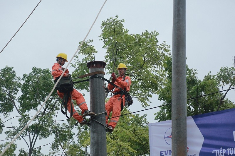 6 th&aacute;ng đầu năm, EVNNPC đạt gần 41 tỷ kWh điện thương phẩm. Nguồn: PC Tuy&ecirc;n Quang.