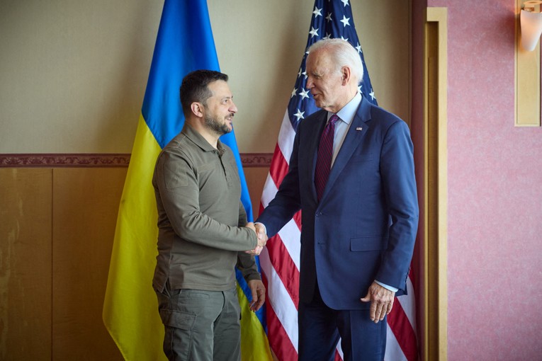 Tổng thống Biden: 'Ukraine phải kết th&uacute;c xung đột trước khi gia nhập NATO' ảnh 1